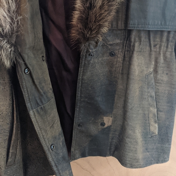 Beautiful Vintage Fur + Leather Jacket Coat - Picture 15 of 16